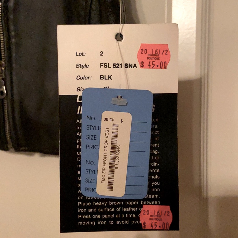 Black Leather Zip-Front Women's Vest - Picture 2 of 10